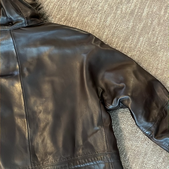 Vintage LNR Brown Leather Jacket w/ Fur Hood - Picture 14 of 16